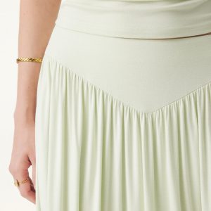 Ultrasoft V-shape Waist Gathred Maxi Circle Skirt with Pockets - Image 6