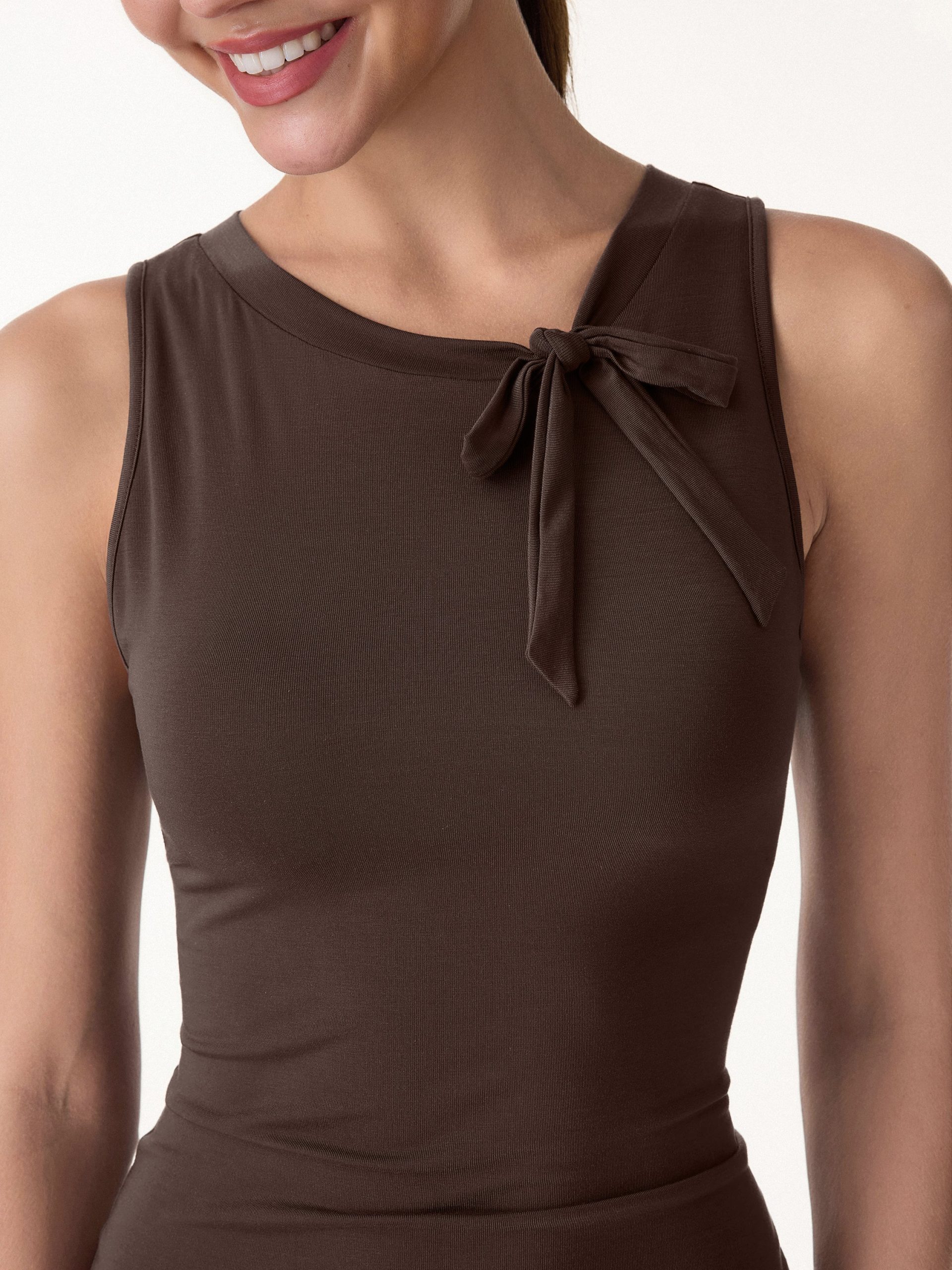 Milky Smooth Round Neck Sleeveless Top with Bow - Image 3