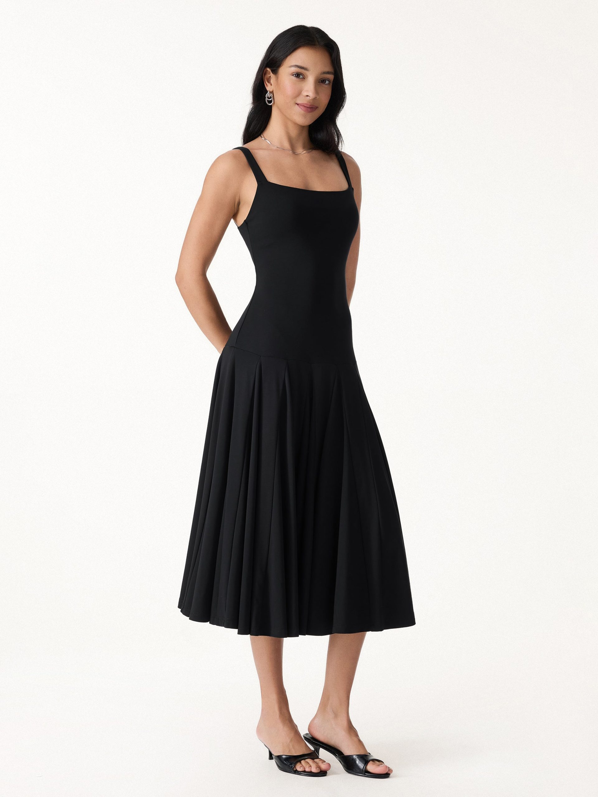 Forever Classy The Little Black Dress - Image 5