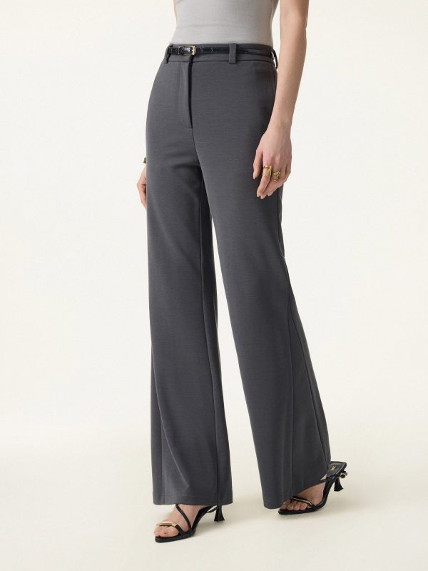 Wrinkle-Resistant High Rise Flared Trousers with Pockets