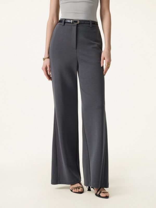 Wrinkle-Resistant High Rise Flared Trousers with Pockets