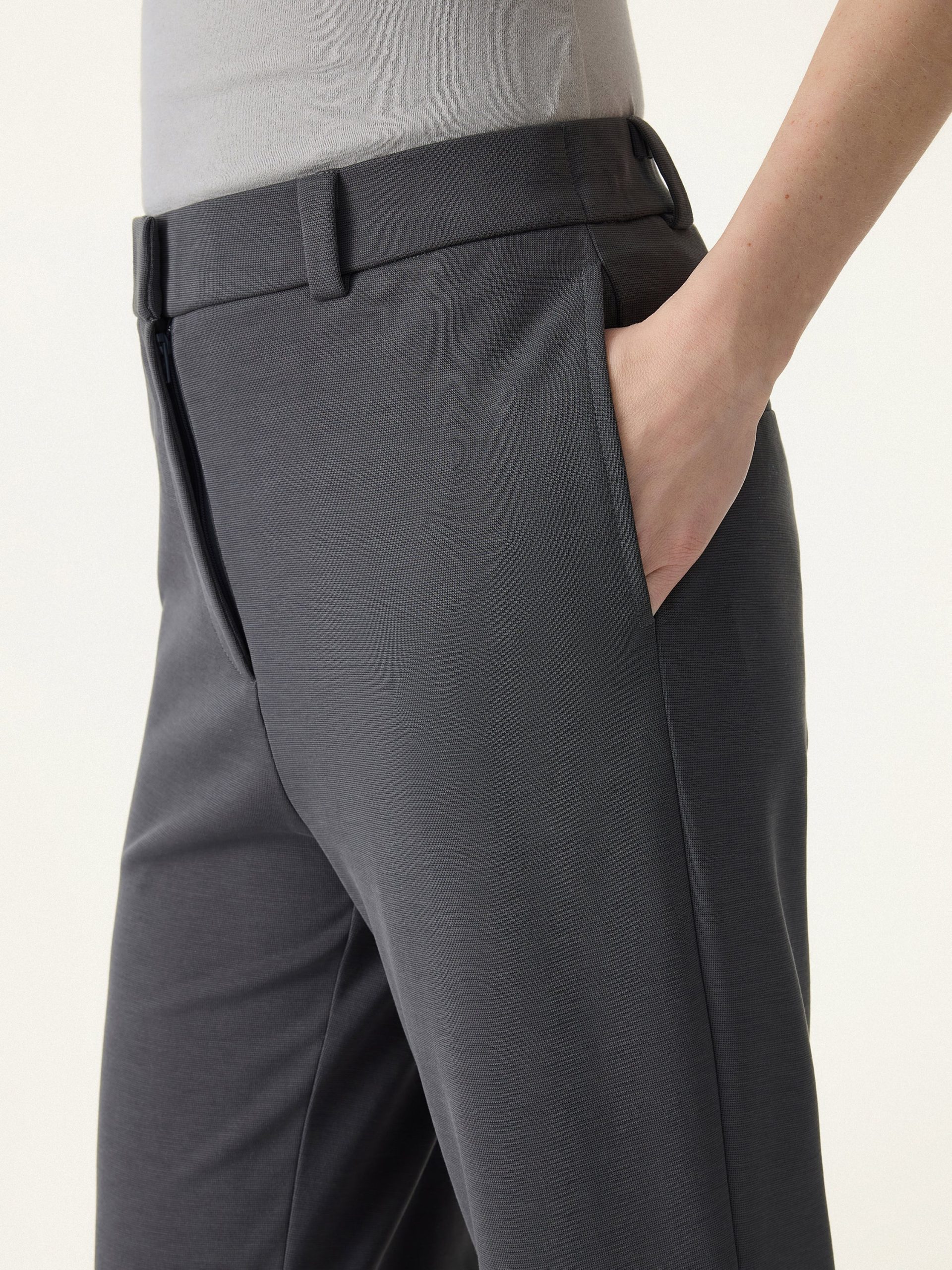 Wrinkle-Resistant High Rise Flared Trousers with Pockets - Image 6