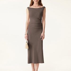 Elegant Boatneck Tucked Fit-and-Flare Midi Bra Dress - Image 14