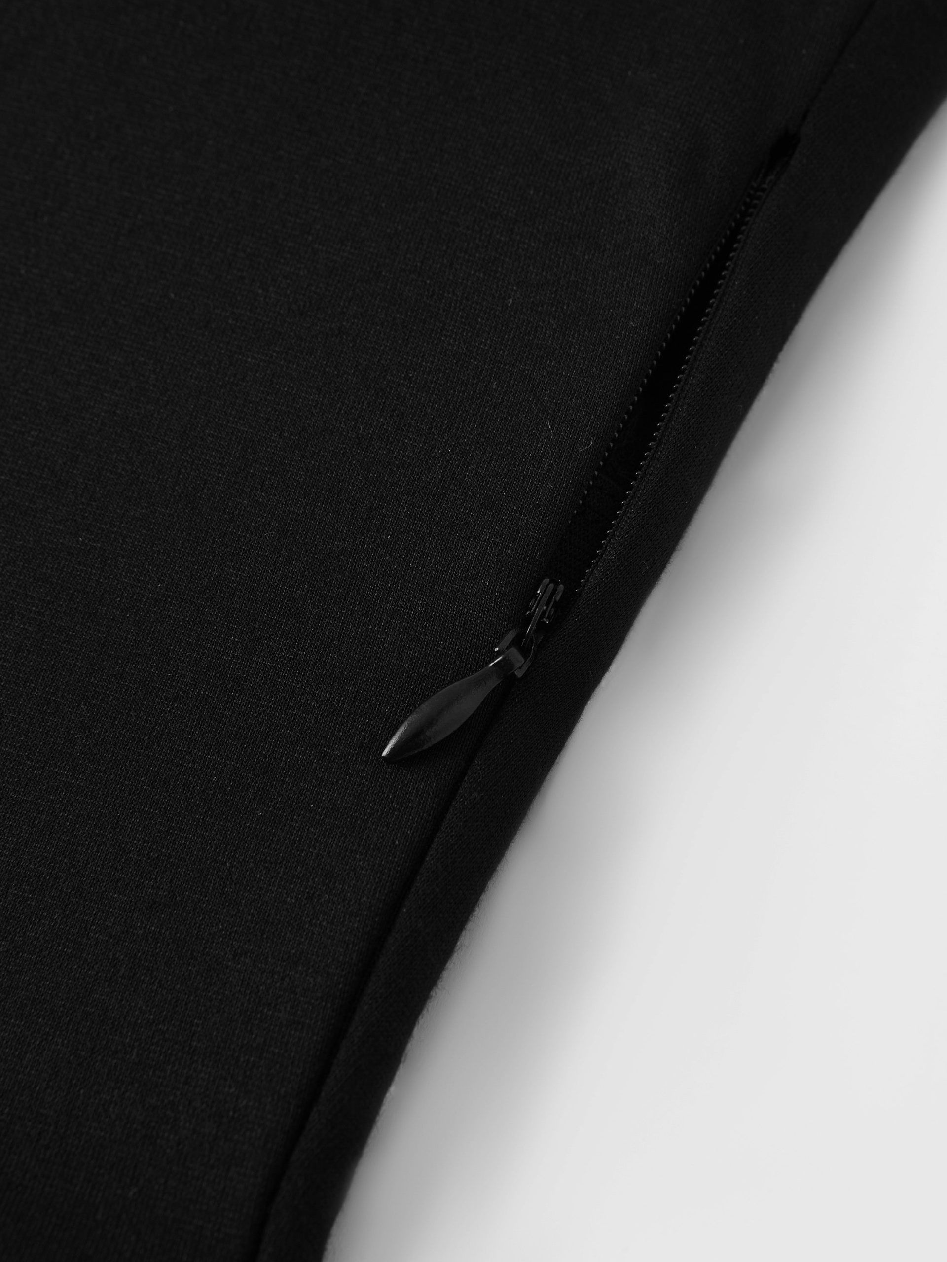 Balletic Scoop Neck Midi Bra Dress with Pockets - Image 6