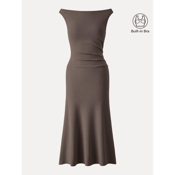 Elegant Boatneck Tucked Fit-and-Flare Midi Bra Dress